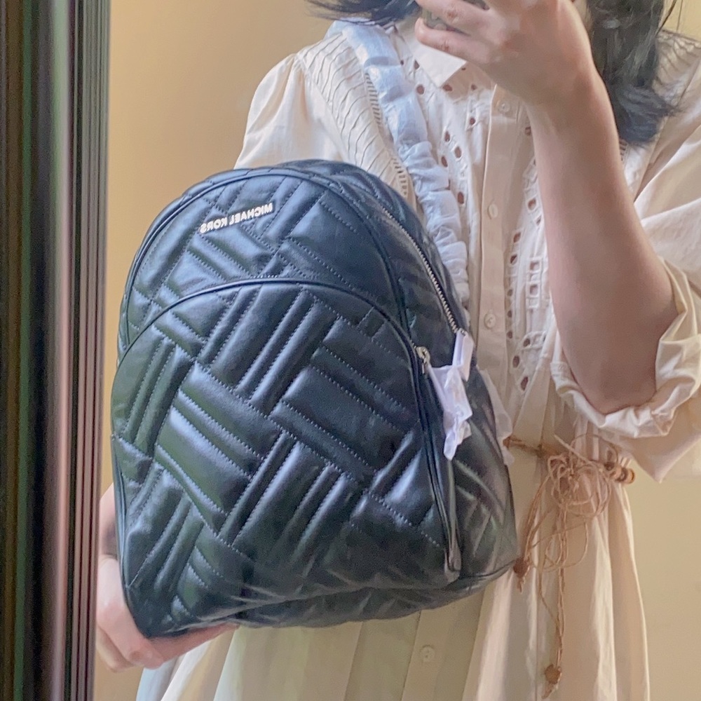 MICHAEL KORS ABBEY MEDIUM BACKPACK BAG - Picture 10 of 10